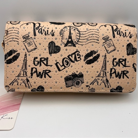 Blush Kiss Handbags - Blush Kiss Paris Themed Tan Women's Bag